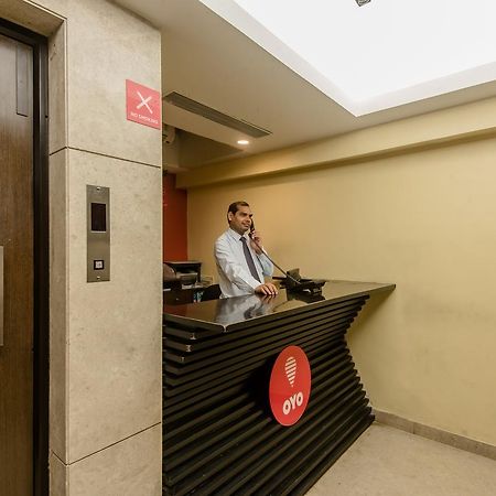 Отель Oyo Flagship 584 Santacruz East Malad Экстерьер фото